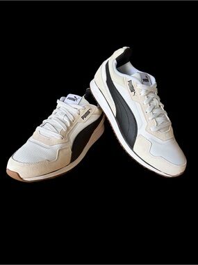 Puma Men's White and Black Retro Runner Sneakers